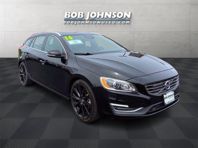 2016 Volvo V60 T5 Drive-E Platinum