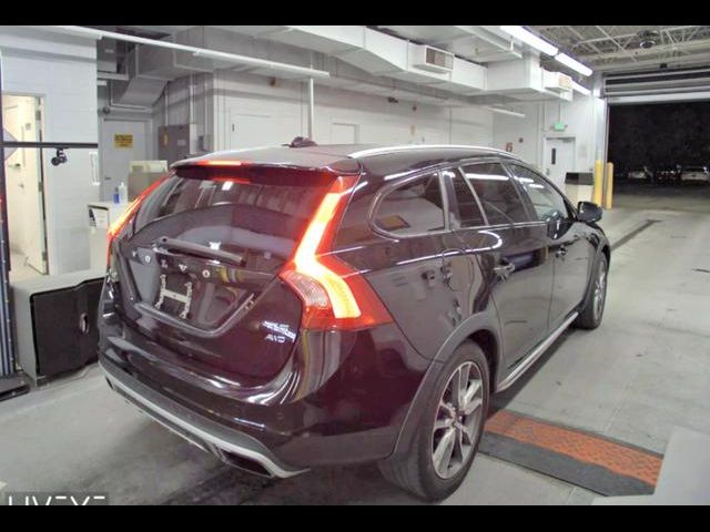 2016 Volvo V60 Cross Country T5