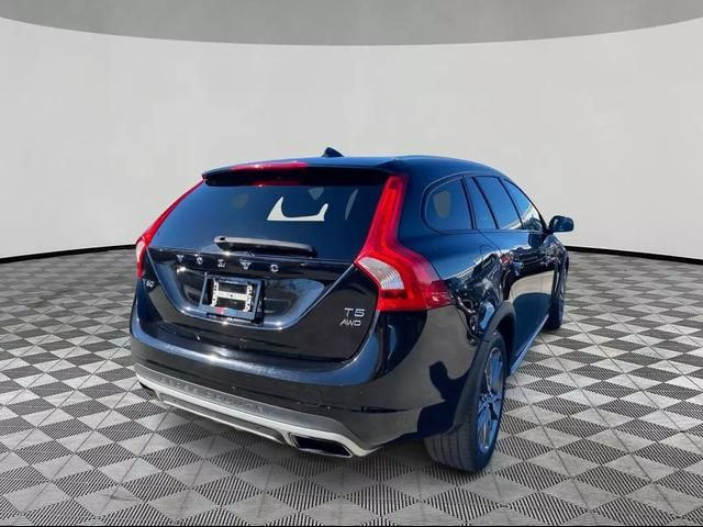 2016 Volvo V60 Cross Country T5