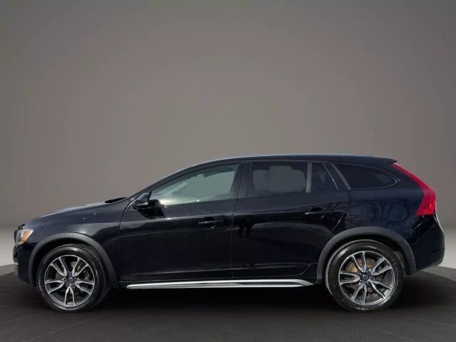 2016 Volvo V60 Cross Country T5