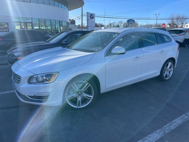 2016 Volvo V60 T5 Platinum