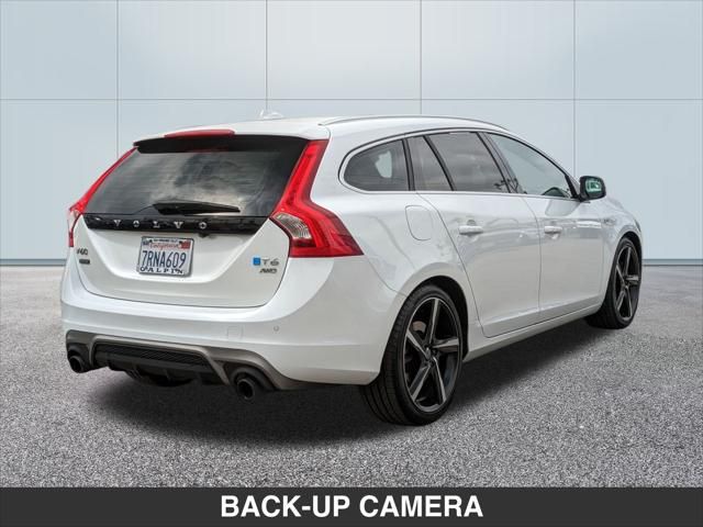 2016 Volvo V60 T6 Drive-E R-Design Platinum