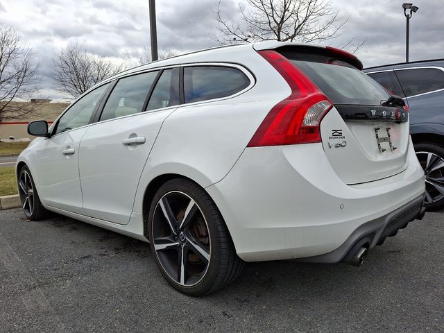 2016 Volvo V60 T6 Drive-E R-Design Platinum