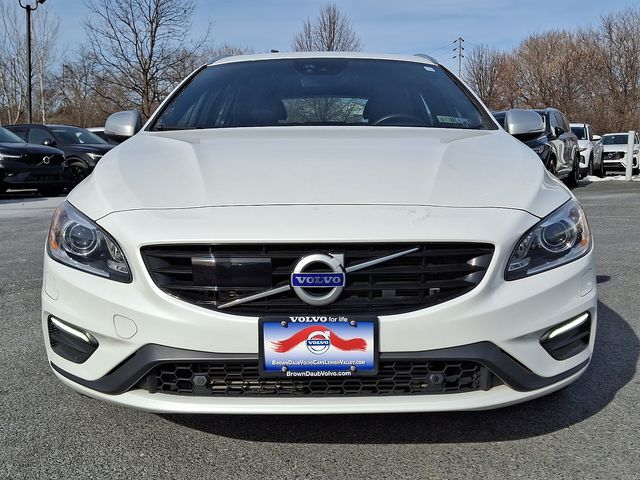 2016 Volvo V60 T6 Drive-E R-Design Platinum