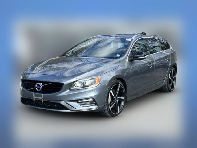 2016 Volvo V60 T6 R-Design Platinum