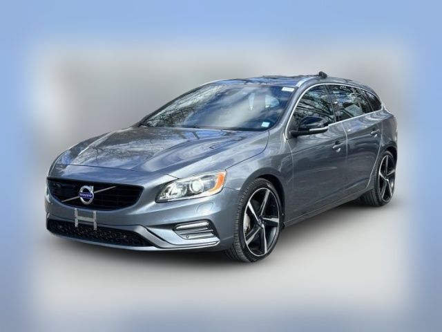 2016 Volvo V60 T6 R-Design Platinum