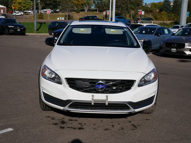 2016 Volvo V60 Cross Country T5