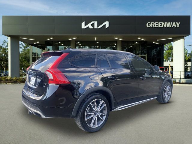 2016 Volvo V60 Cross Country T5