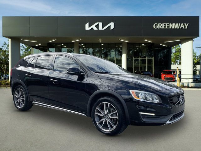 2016 Volvo V60 Cross Country T5