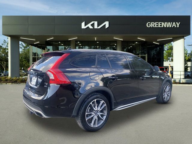 2016 Volvo V60 Cross Country T5