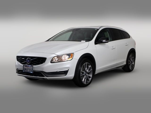 2016 Volvo V60 Cross Country T5