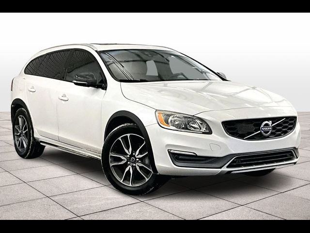 2016 Volvo V60 Cross Country T5