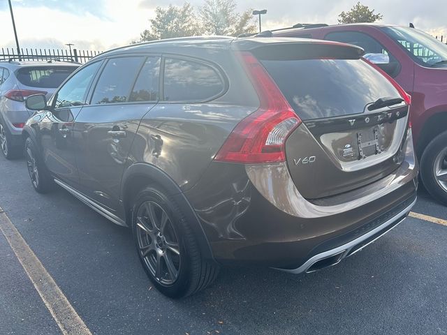 2016 Volvo V60 Cross Country T5