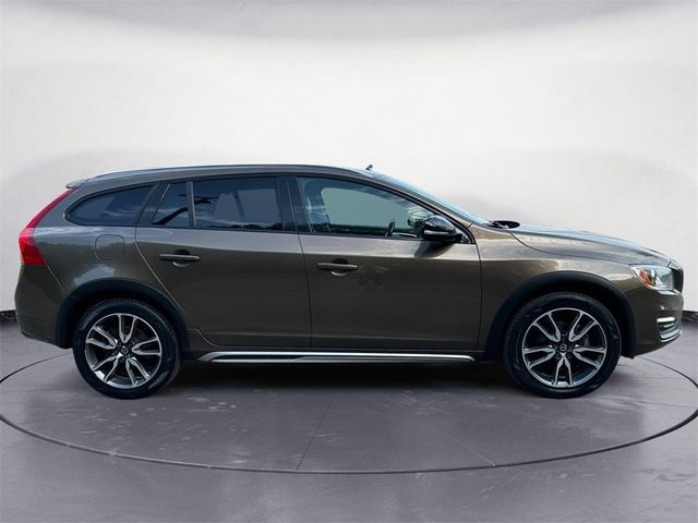 2016 Volvo V60 Cross Country T5