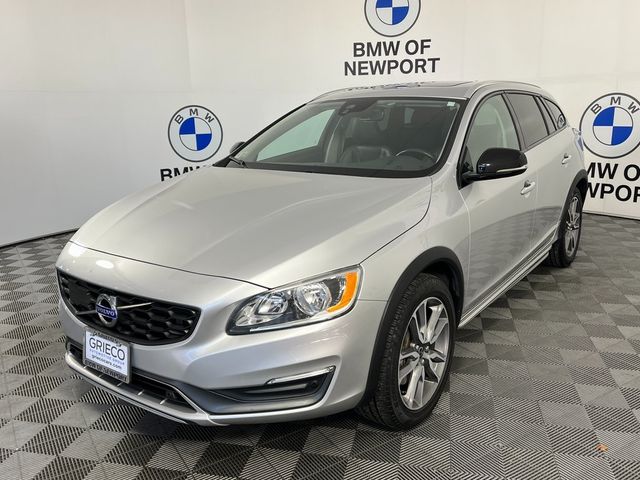 2016 Volvo V60 Cross Country T5