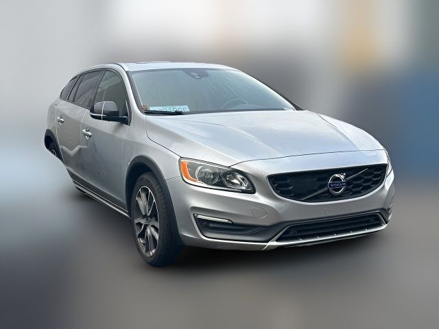 2016 Volvo V60 Cross Country T5