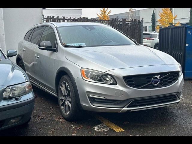 2016 Volvo V60 Cross Country T5