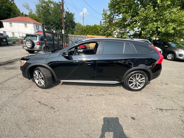 2016 Volvo V60 Cross Country T5