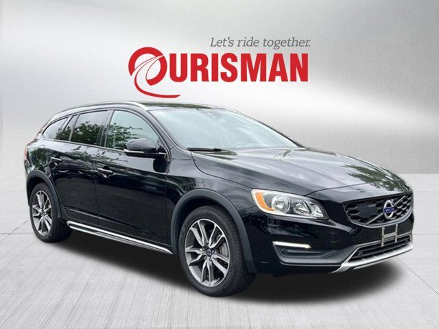 2016 Volvo V60 Cross Country T5