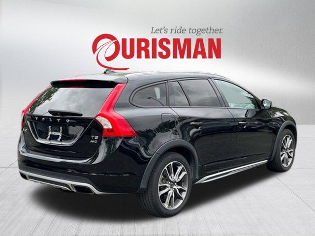 2016 Volvo V60 Cross Country T5