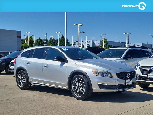 2016 Volvo V60 Cross Country T5