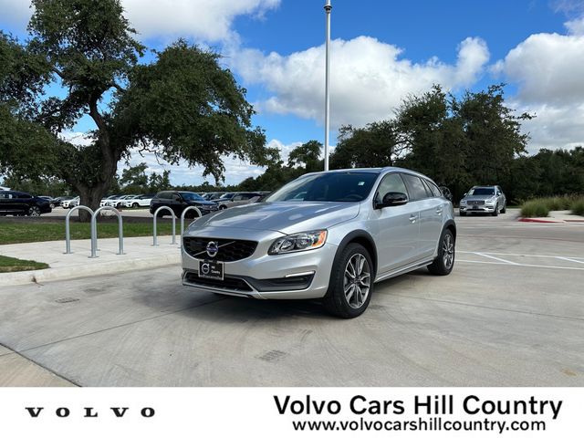 2016 Volvo V60 Cross Country T5