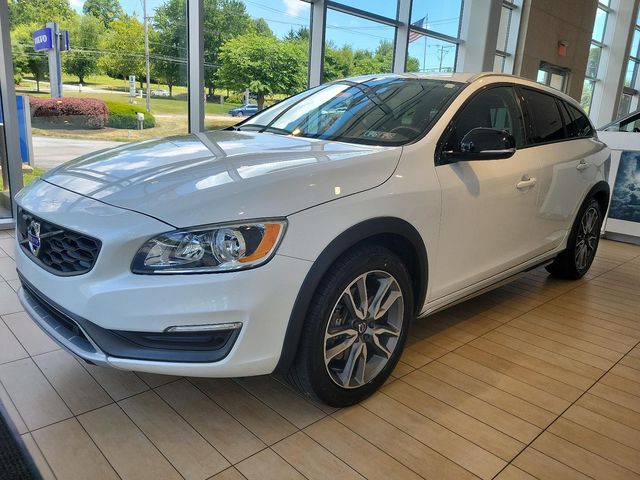 2016 Volvo V60 Cross Country T5