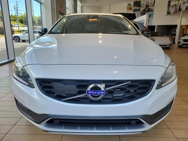 2016 Volvo V60 Cross Country T5