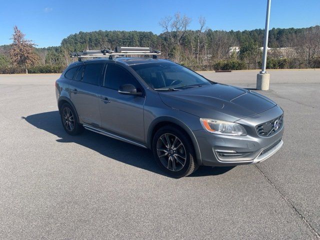 2016 Volvo V60 Cross Country T5 Platinum