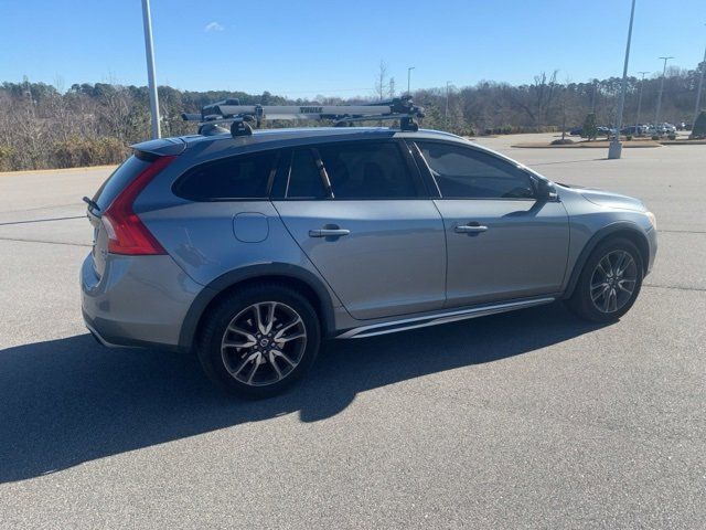 2016 Volvo V60 Cross Country T5 Platinum