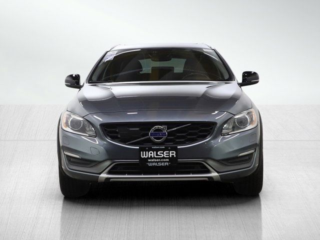2016 Volvo V60 Cross Country T5 Platinum