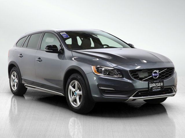 2016 Volvo V60 Cross Country T5 Platinum