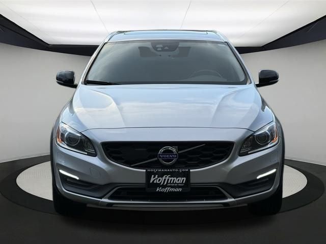 2016 Volvo V60 Cross Country T5 Platinum