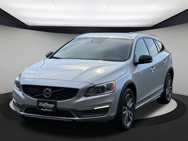 2016 Volvo V60 Cross Country T5 Platinum