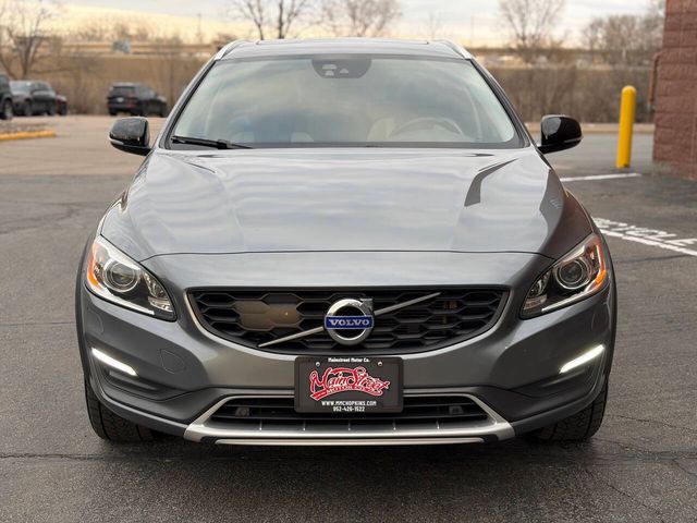 2016 Volvo V60 Cross Country T5 Platinum