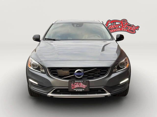 2016 Volvo V60 Cross Country T5 Platinum
