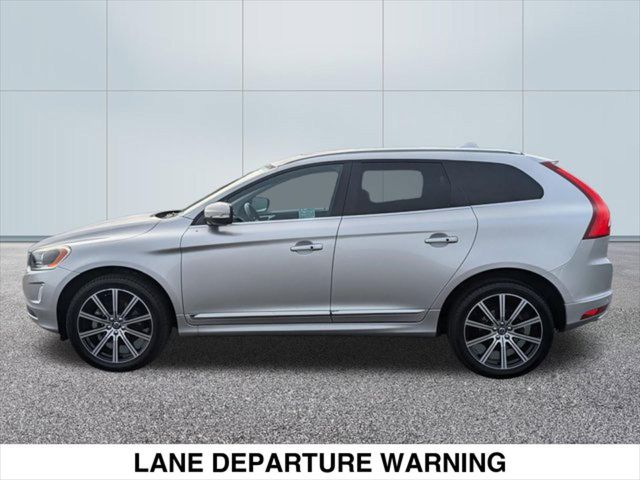 2016 Volvo XC60 T5 Drive-E Platinum