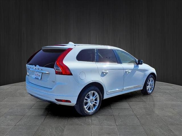 2016 Volvo XC60 T5 Drive-E Premier