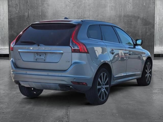 2016 Volvo XC60 T5 Drive-E Premier