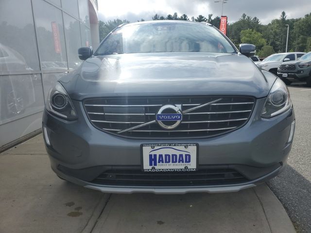 2016 Volvo XC60 T5 Platinum