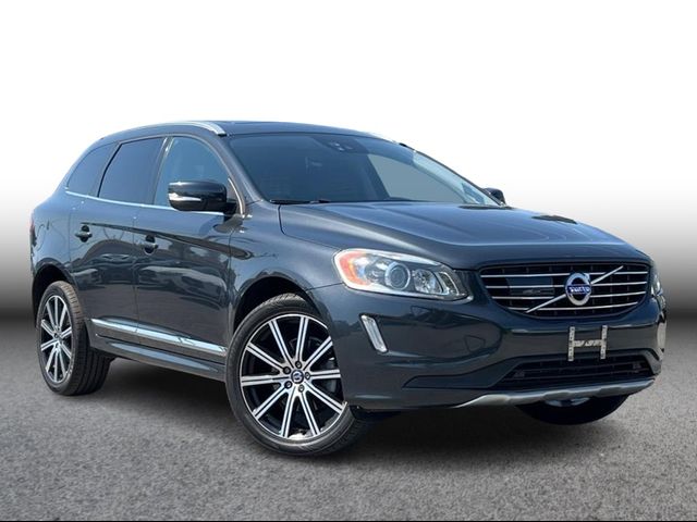 2016 Volvo XC60 T5 Drive-E Platinum