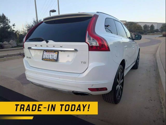 2016 Volvo XC60 T5 Drive-E Premier