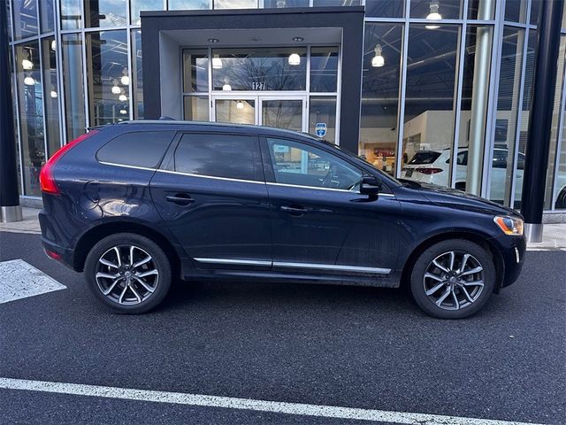 2016 Volvo XC60 T6 Drive-E