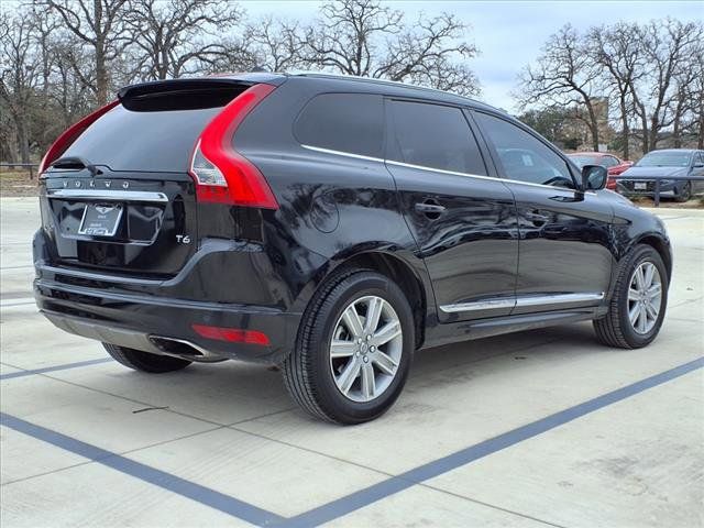 2016 Volvo XC60 T6 Drive-E Platinum