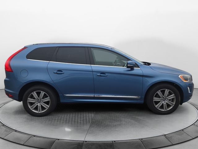 2016 Volvo XC60 T6 Drive-E Platinum