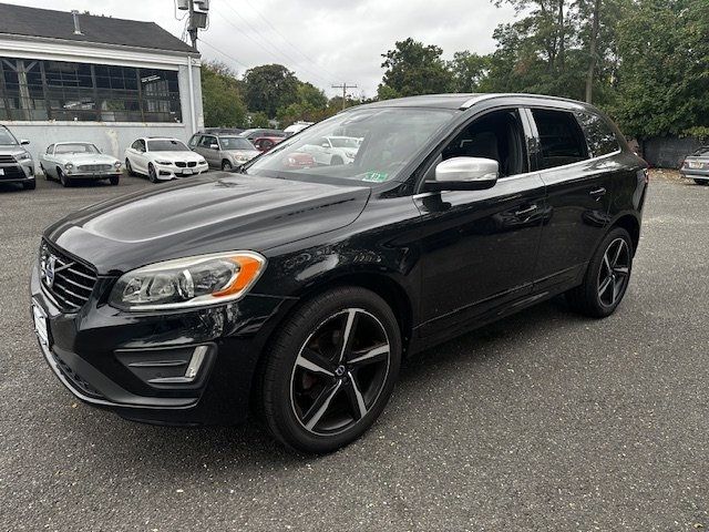 2016 Volvo XC60 T6 Drive-E R-Design