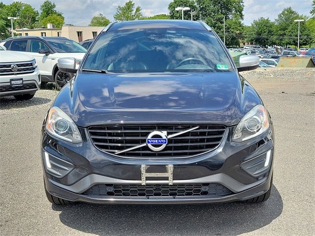 2016 Volvo XC60 T6 Drive-E R-Design