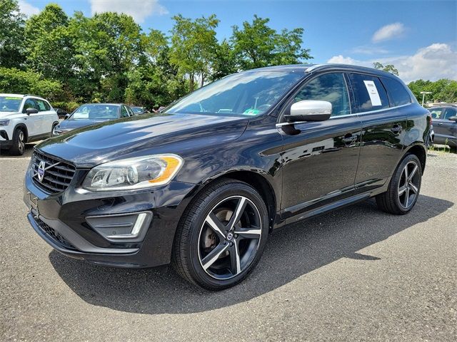 2016 Volvo XC60 T6 Drive-E R-Design