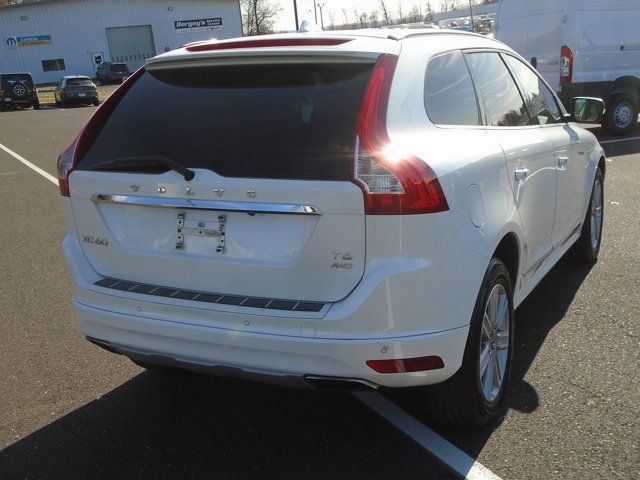 2016 Volvo XC60 T6 Platinum