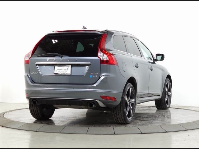 2016 Volvo XC60 T6 R-Design